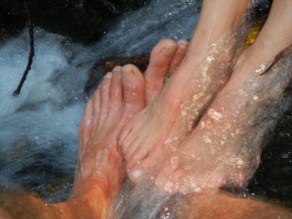 Mycosis of toenails