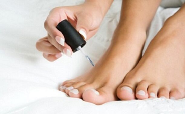 Varnni treatment from nail mushrooms